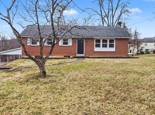 155 Zieglerville Rd, Schwenksville, PA 19473