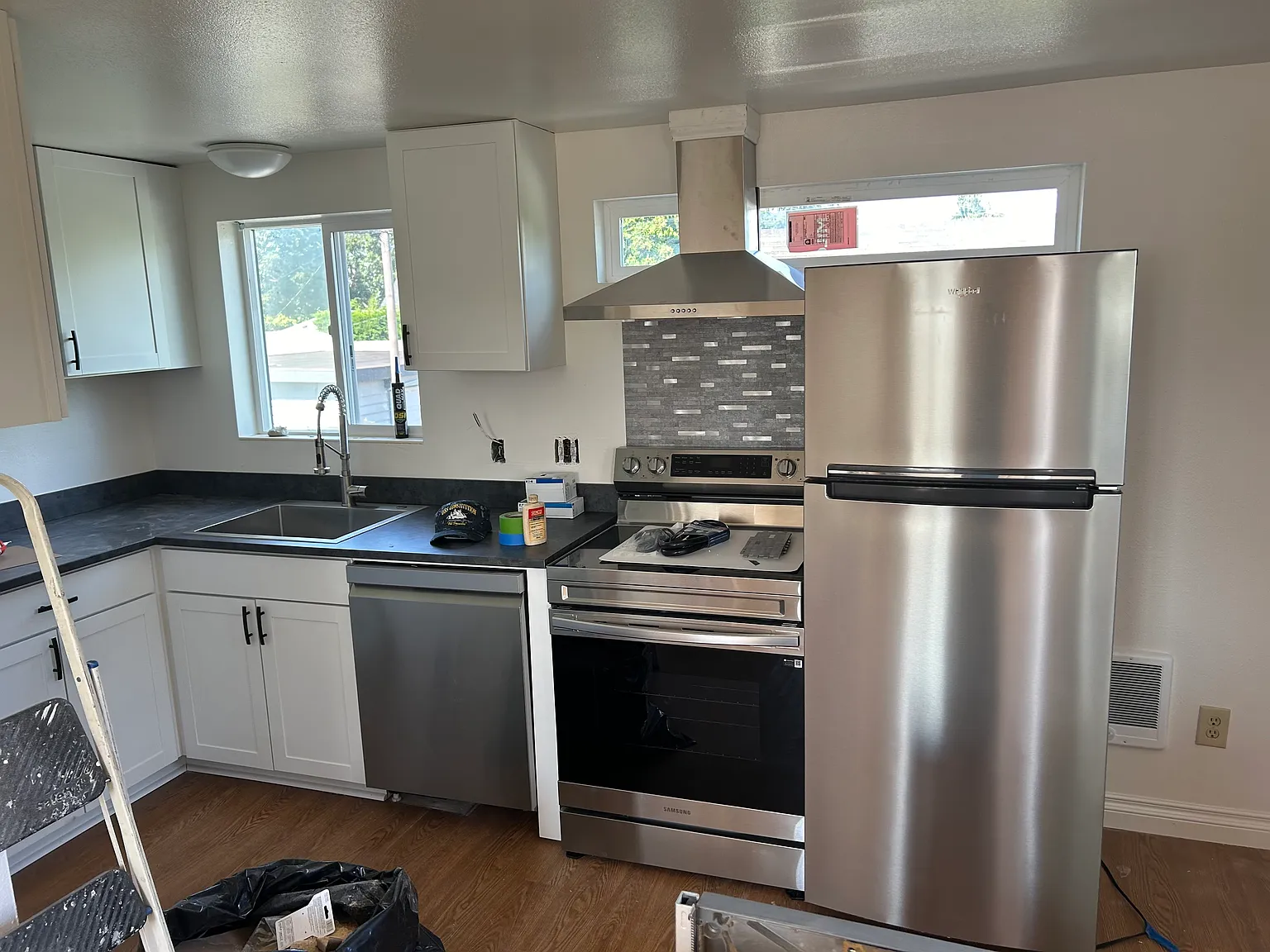 2 bed, 848 sqft, $2,200 — Photo 4