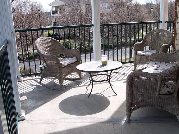 Relax or Entertain. Beautiful surroundings. Plenty of open area.
