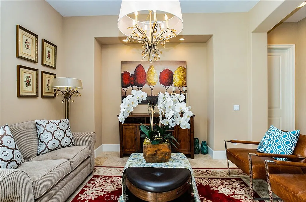 5 bed, 6.5 bath, 4075 sqft, $8,500 — Photo 3