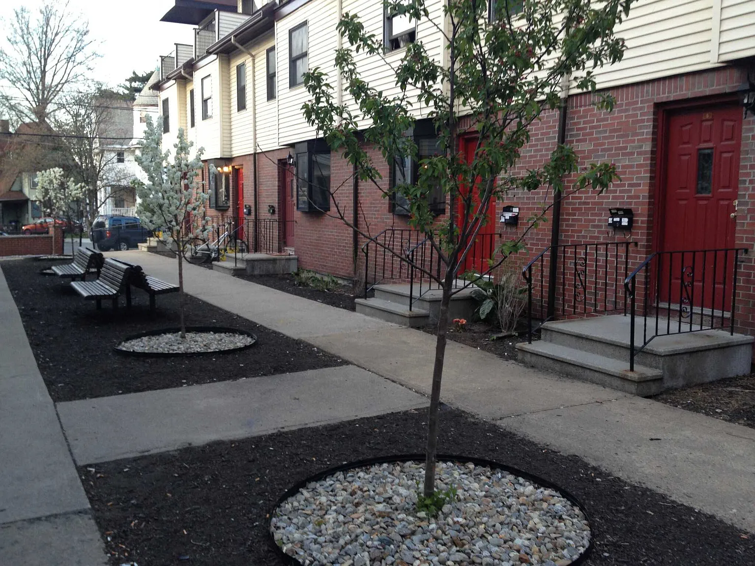 4 bed, 1.5 bath, $4,500 — Photo 1