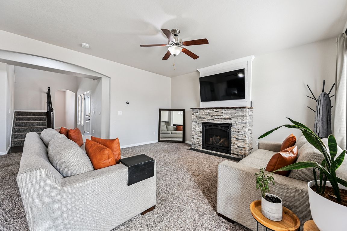 next background image