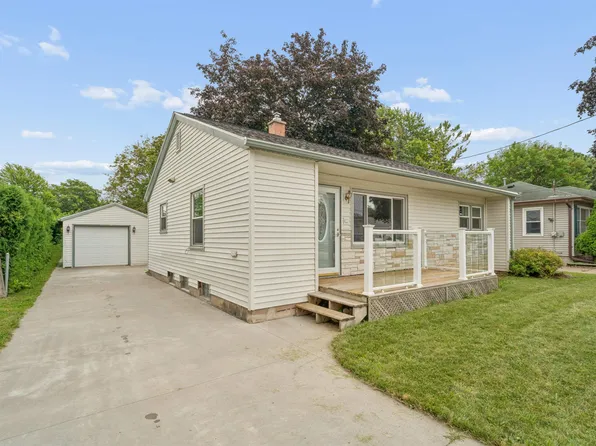 1616 Jefferson St, Oshkosh, WI 54901