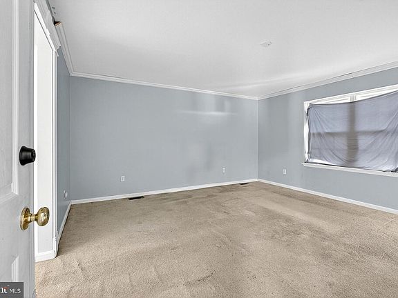 4th image of 501 Howell School Rd