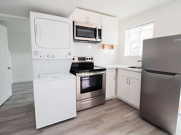 3rd image of 32 Hughes Ave