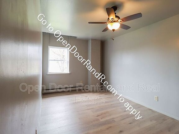 3rd image of 716 W King St #1