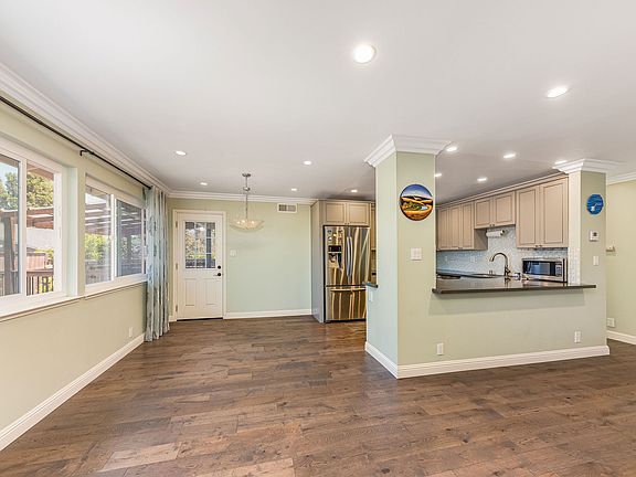 2nd image of 685 Comet Dr