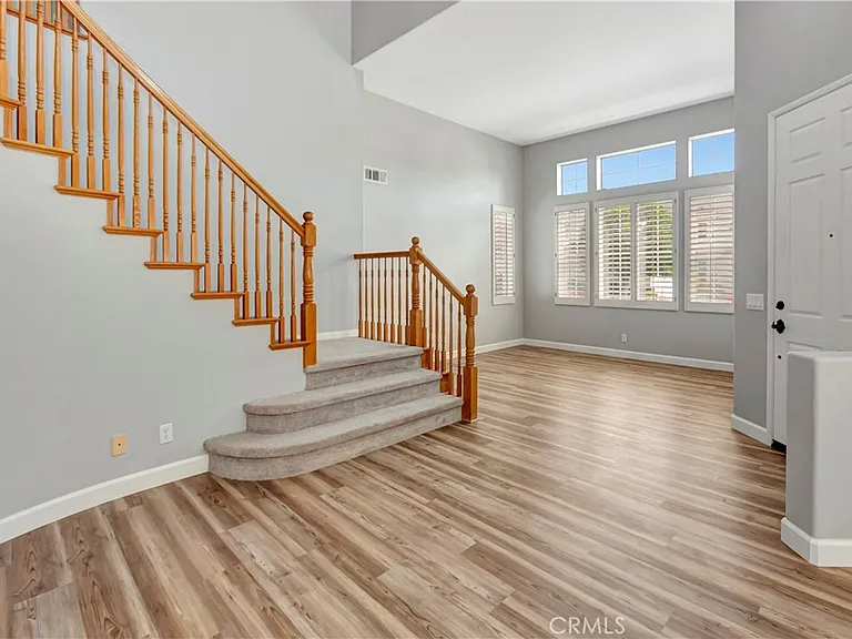 47 Creek View Rd — Photo 2