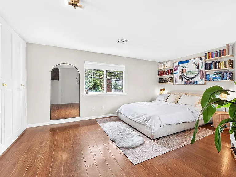 311 Palisade Ave #2A — Photo 12