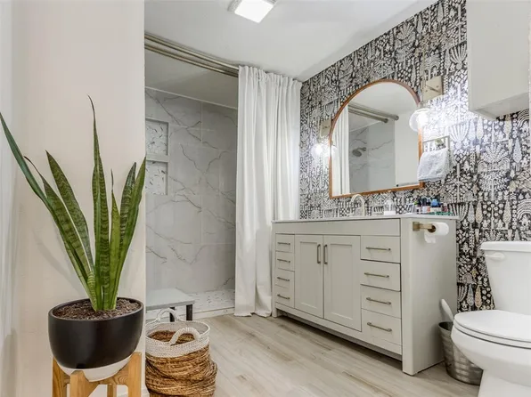 313 SE 40th St, Oklahoma City, OK 73129