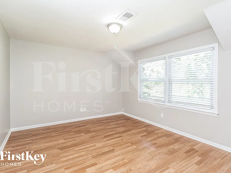 3313 Cross Winds Rd — Photo 15