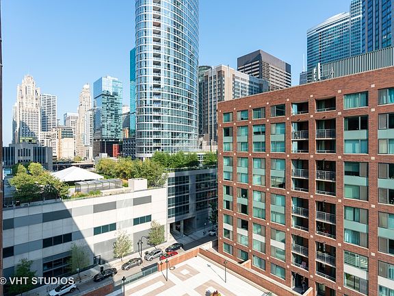 3rd image of 440 N McClurg Ct APT 1008S