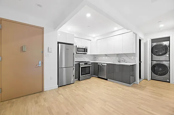 Rented by Living New York | media 18