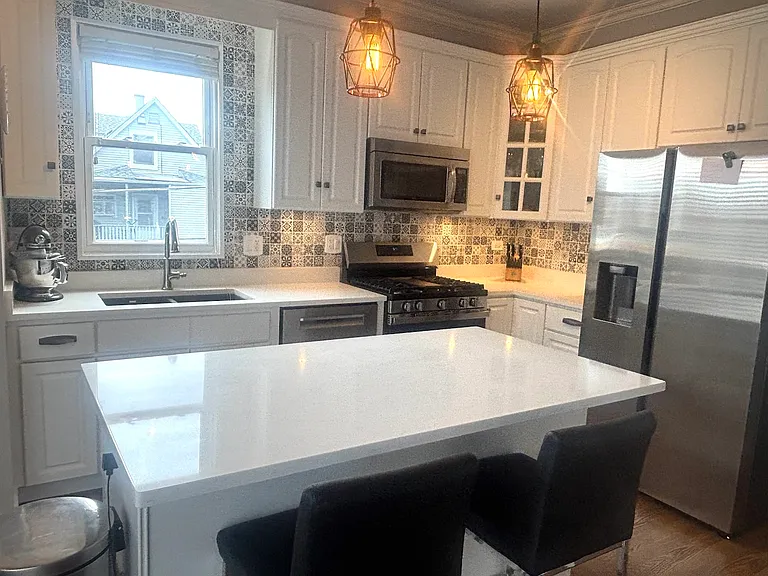3615 N Marshfield Ave #3 — Photo 1
