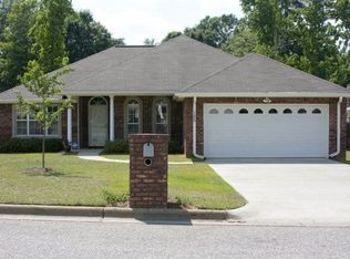 125 Elmwood Dr, Dothan, AL 36303