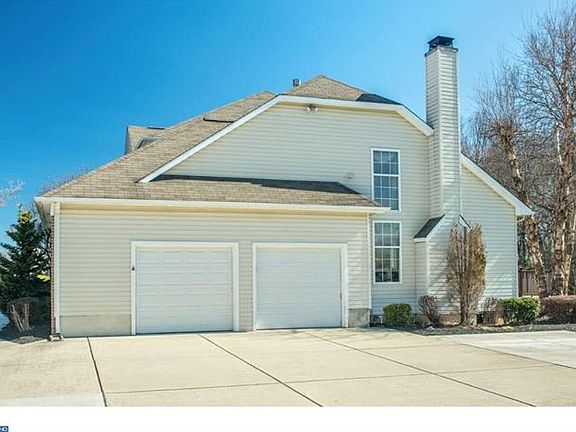 4th image of 30 Dorothy Dr