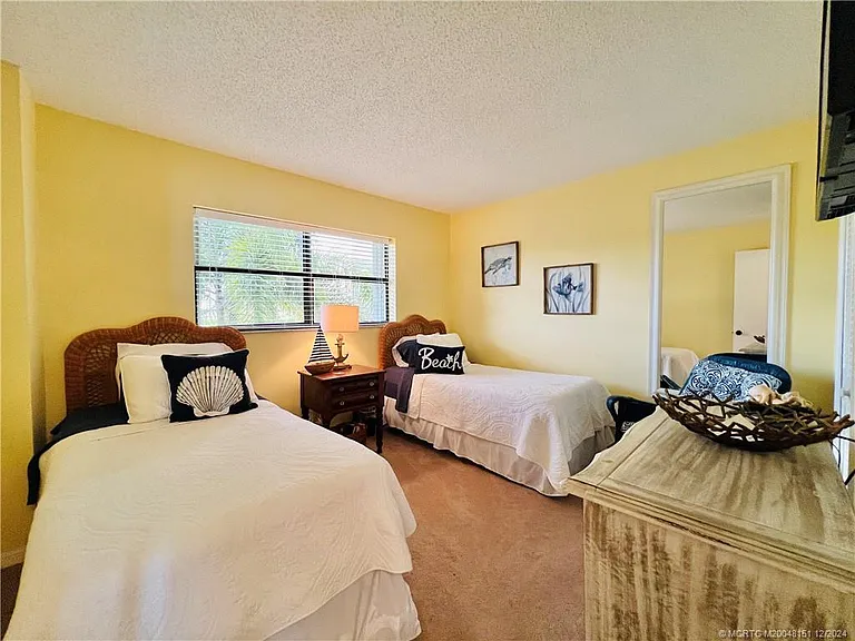 9400 S Ocean Dr #202 — Photo 40