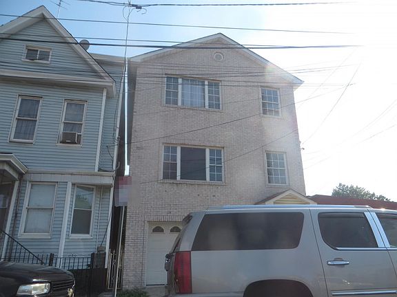 2nd image of 87 Clinton Ave #1