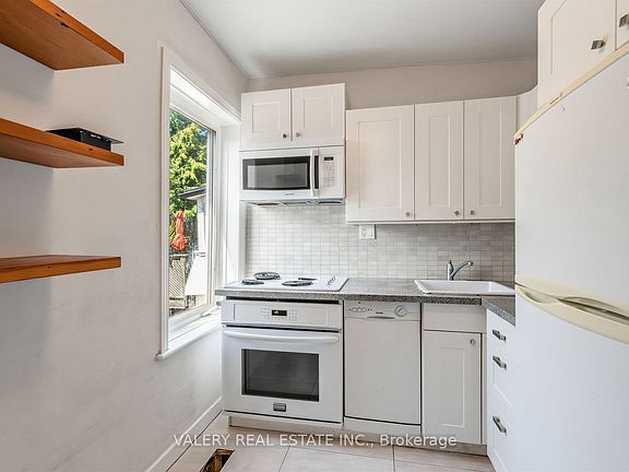 5th image of 472 Crawford St