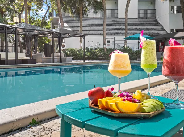 2520 Stirling Rd, Hollywood, FL