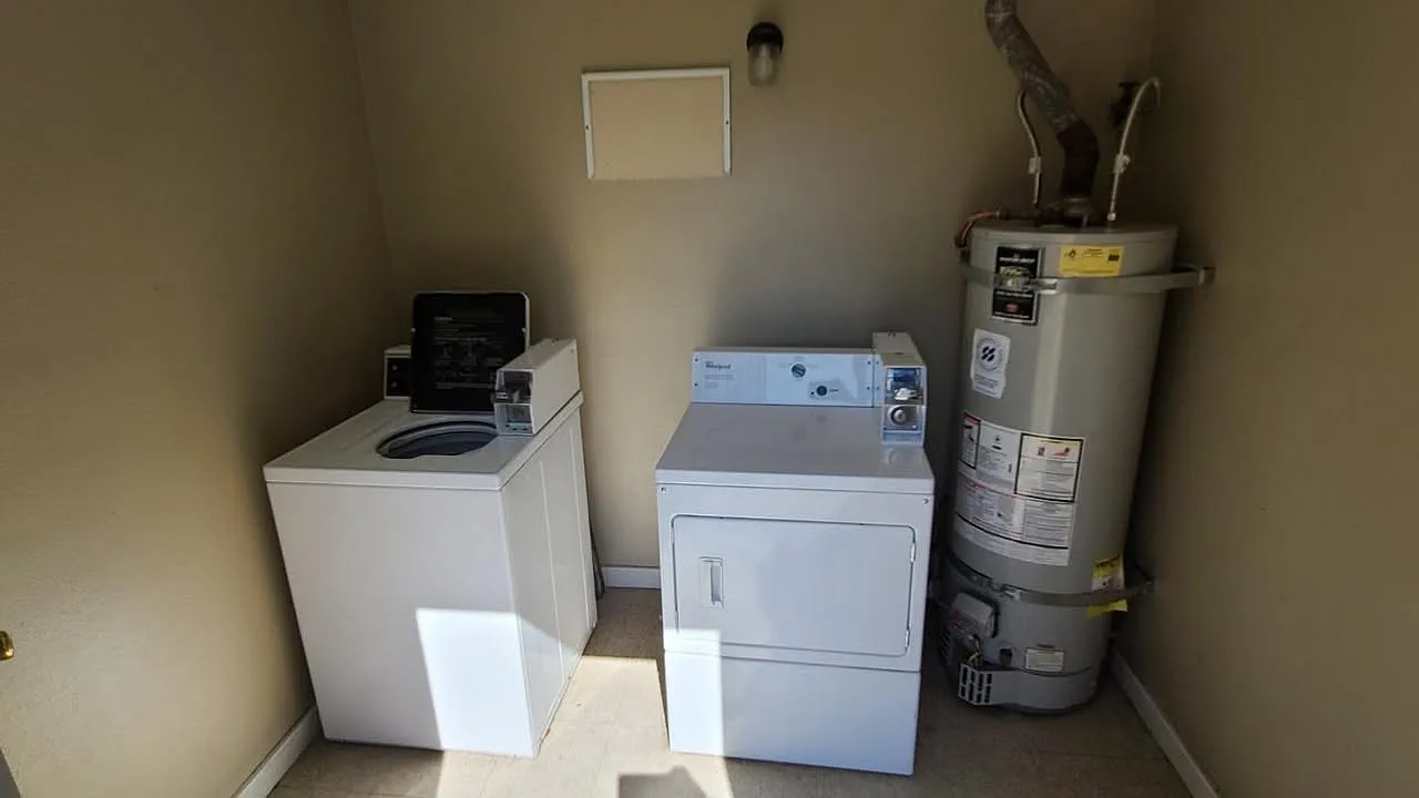 2 bed, 776 sqft, $1,195 — Photo 4