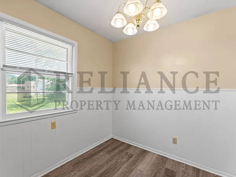 3052 S Bonn Ave — Photo 12
