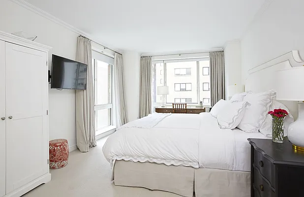 Sold by Brown Harris Stevens | media 20