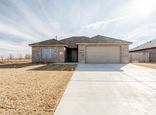 1734 Northridge St, Dumas, TX 79029