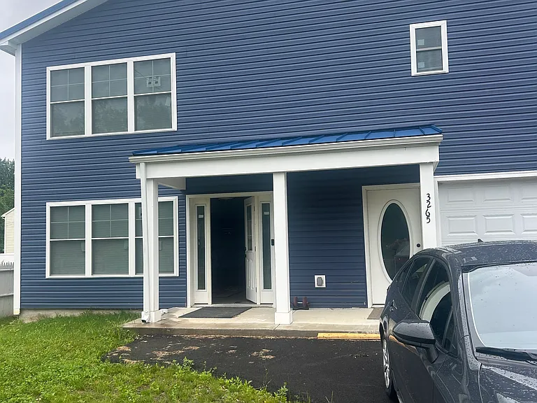 3265 E River Rd — Photo 16