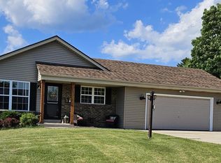 3232 Redbird Ln, Racine, WI 53402