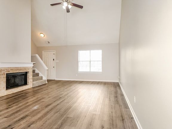 5th image of 8432 Creek Front Dr