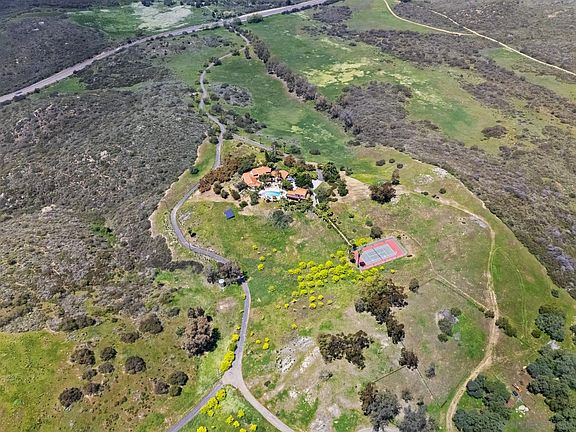 3rd image of 17156 Dos Hermanos Rd