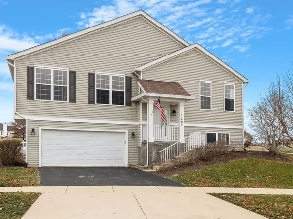 1740 Fieldstone Dr N Unit 1740, Shorewood, IL 60404