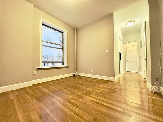 Rented by Bond New York | media 8