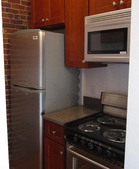 23 Cortes St #3A — Photo 1