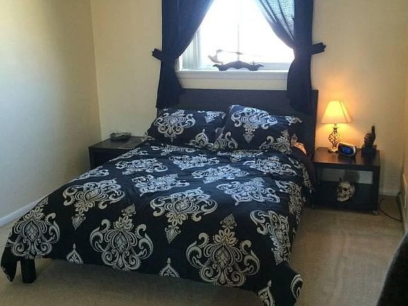 4th image of 316 Hermit St #1