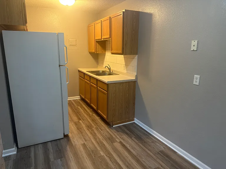 1314 W Pasewalk Ave #16 — Photo 6