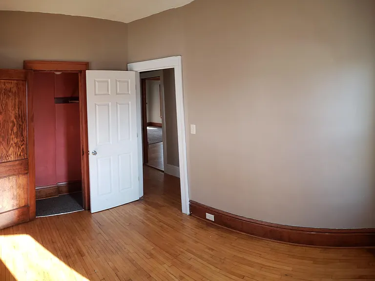 43 McKinley Pl N — Photo 9