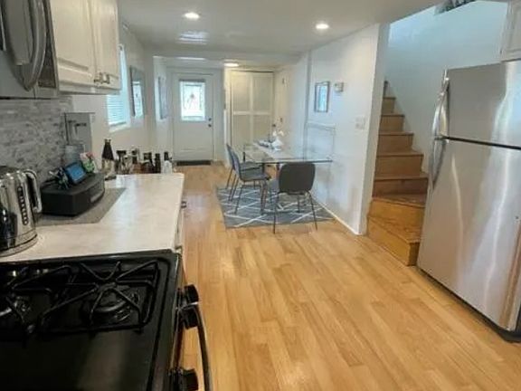 3rd image of 27 Amity St #2