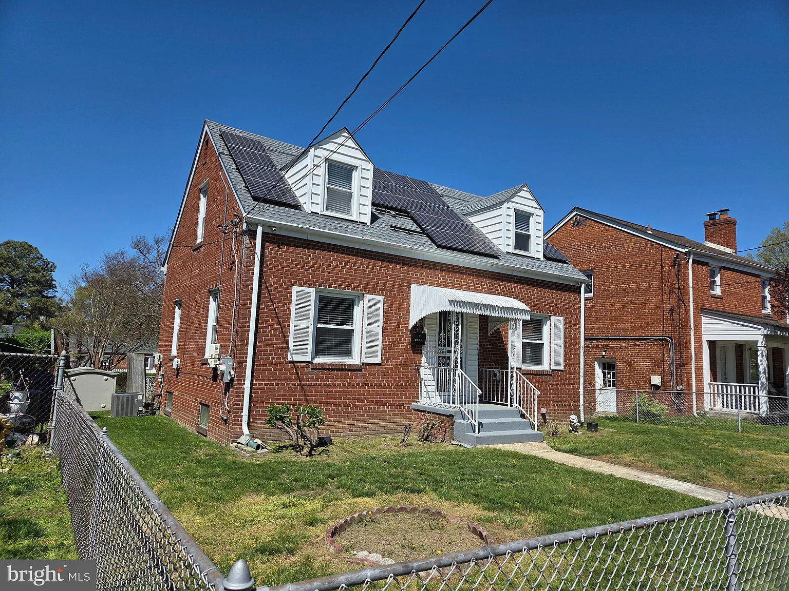 3 bed, 2.5 bath, 1920 sqft, $2,550 — Photo 1