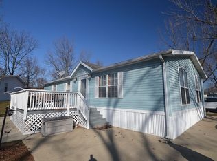 54 Suzanne Dr, Smithton, IL 62285