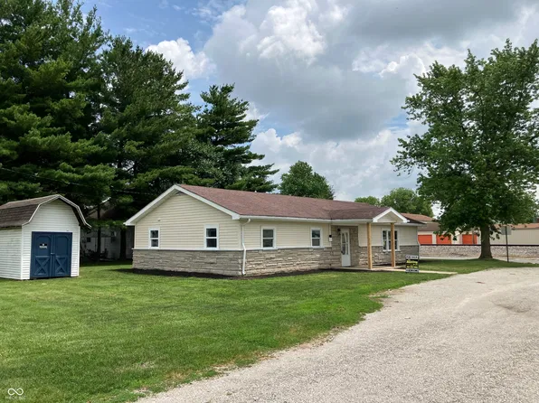 321 S 23rd St, Elwood, IN 46036