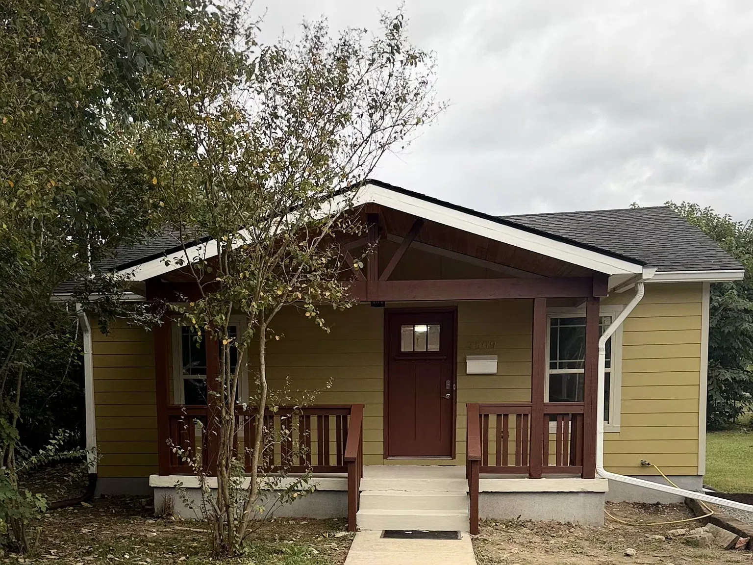 3 bed, 1344 sqft, $2,500 — Photo 2