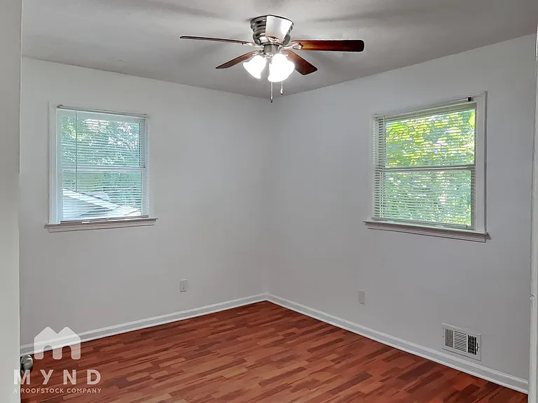 71 Sheila Ln #B — Photo 7