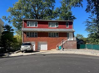 397 Bernard Pl #2, Ridgefield, NJ 07657