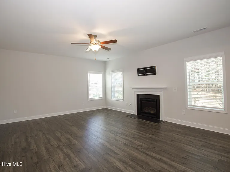 660 Avenue Of The Carolinas — Photo 26