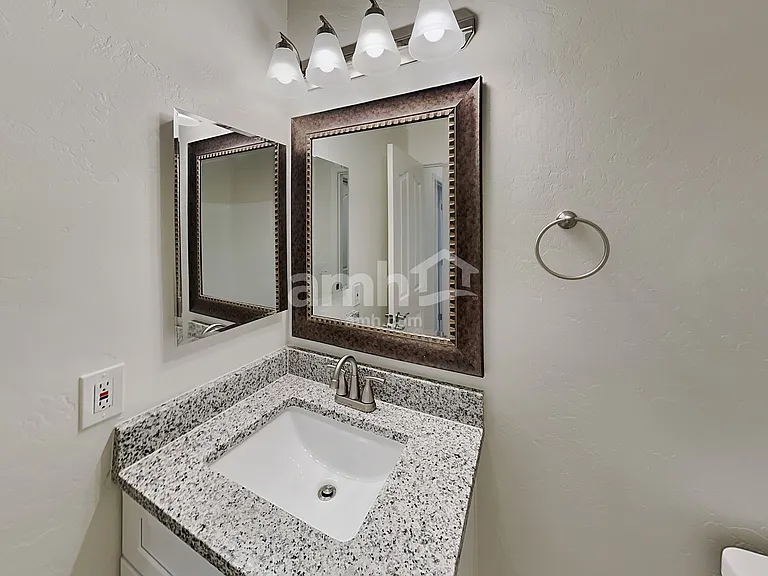 2814 S Vegas — Photo 13
