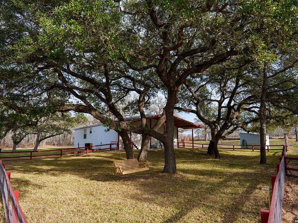 1st image of 104 Longhorn