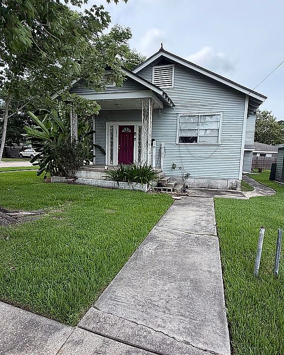 1st image of 1523 Pomona St