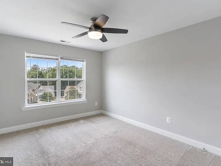 7495 Cavalcade Dr — Photo 43